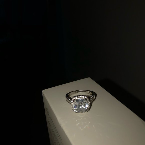 925 Plated Cubic Zirconia 3 or 3.5 CT Square Cushion Cut Halo Ring Sz 8 or 9 - Picture 3 of 6